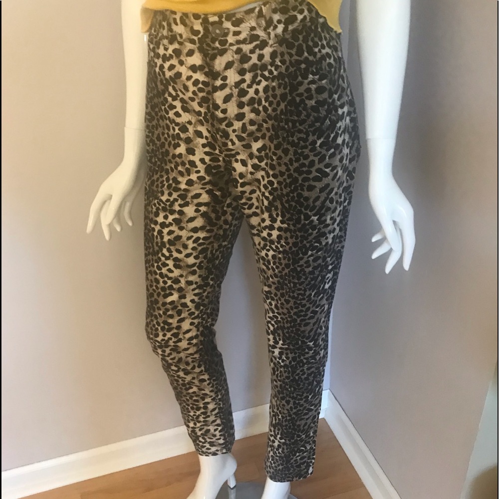Per Se Animal Print pants